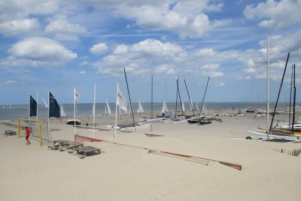 Appartement Residentie Astrid Met Private Parking Бреден Экстерьер фото